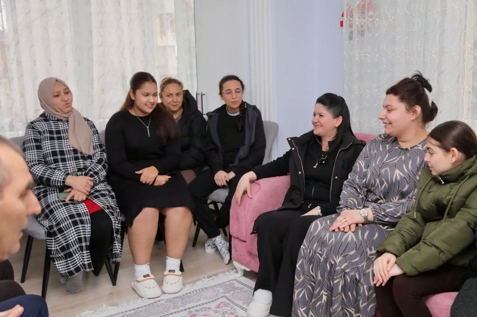 BAŞKAN GENCAN, YILDIRIM’DA MAHALLE ZİYARETLERİNİ SÜRDÜRDÜ galeri görseli